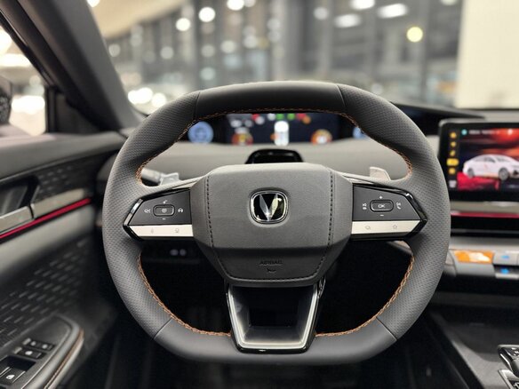 2024 Changan UNI-V I, чёрный - вид 15