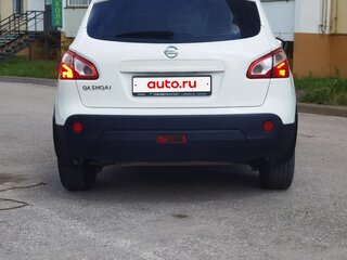 2013 Nissan Qashqai I Рестайлинг, белый, 700000 рублей, вид 4