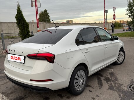 2020 Skoda Rapid II, белый, 880000 рублей, вид 4