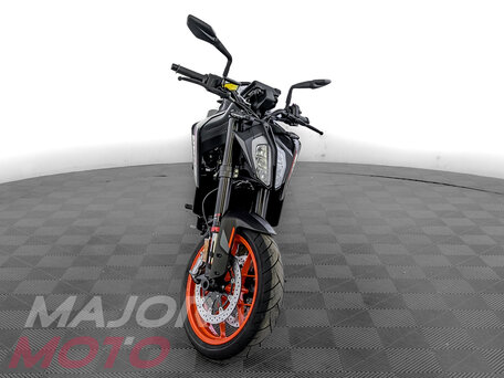 2026 KTM 790 Duke, чёрный, 1150000 рублей, вид 3
