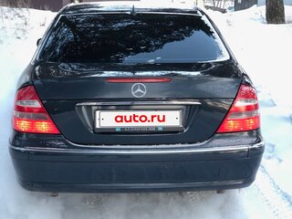 2002 Mercedes-Benz E-Класс 320 III (W211, S211), чёрный, 1230000 рублей, вид 2