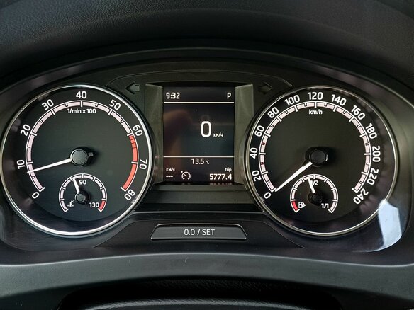 2018 Skoda Rapid I Рестайлинг, серебристый, 1519000 рублей - вид 21