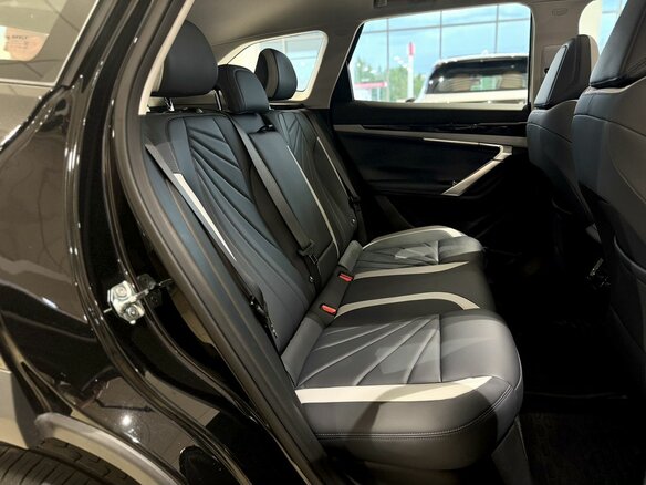 2026 Geely Atlas II, серебристый - вид 18