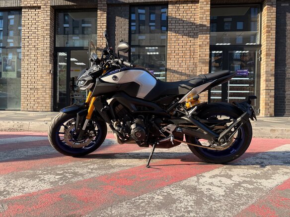 2018 Yamaha MT-09 (FZ-09), чёрный, 910000 рублей - вид 1