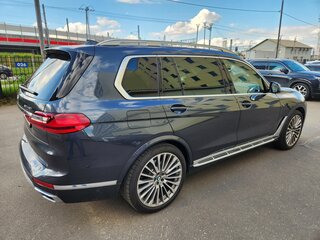 2022 BMW X7 40i I (G07), серый, 9100000 рублей, вид 5