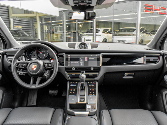 2025 Porsche Macan I Рестайлинг 2, синий, 11859000 рублей - вид 8
