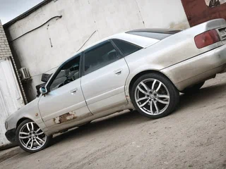 1996 Audi A6 I (C4), серый, 250000 рублей, вид 2