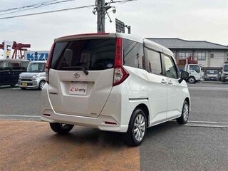 2020 Toyota Roomy I Рестайлинг, белый, 850000 рублей, вид 5