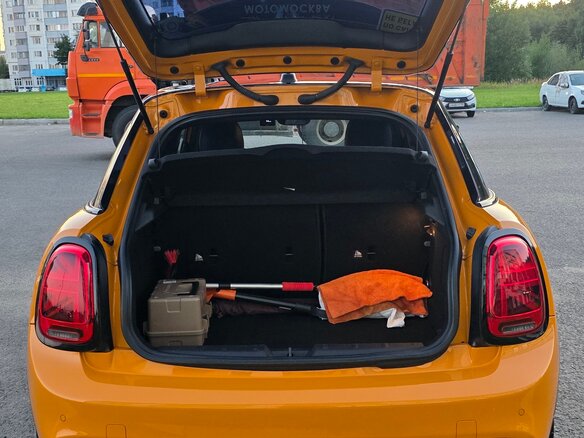2016 Mini Hatch Cooper S III (F55/F56), оранжевый - вид 17