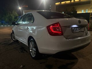 2019 Skoda Rapid I Рестайлинг, белый, 670000 рублей, вид 3