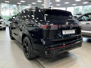 2026 Volkswagen Tiguan L Pro III (China Market), чёрный, 4899000 рублей, вид 5