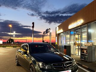 2008 Mercedes-Benz C-Класс 200 III (W204), зелёный, 1300000 рублей, вид 2