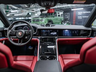 2025 Porsche Panamera 4 E-Hybrid III, серый, 19900000 рублей, вид 3