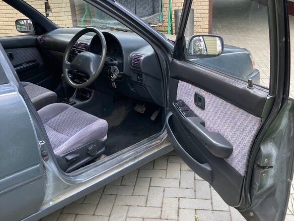 1993 Toyota Starlet IV (P80), серый - вид 6