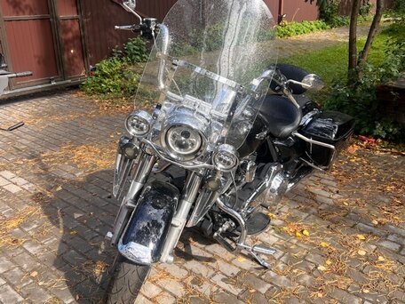 2015 Harley-Davidson Road King, чёрный, 1350000 рублей, вид 2