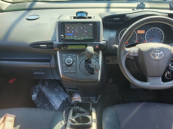 2012 Toyota Wish II Рестайлинг, серый, 1800000 рублей - вид 8