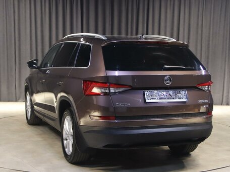 2019 Skoda Kodiaq I, коричневый, 2199000 рублей, вид 4