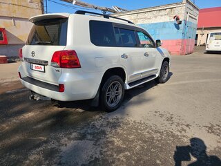 2012 Toyota Land Cruiser 200 Series Рестайлинг 1, белый, 4250000 рублей, вид 3