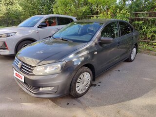 2015 Volkswagen Polo V Рестайлинг, серый, 720000 рублей, вид 1