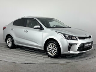 2017 Kia Rio IV, серебристый, 1350000 рублей, вид 3