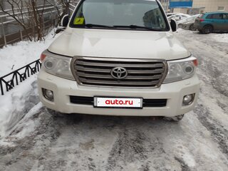 2014 Toyota Land Cruiser 200 Series Рестайлинг 1, белый, 3699000 рублей, вид 1
