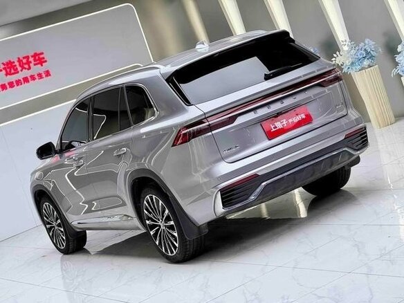2025 Geely Monjaro (Xingyue L) I Рестайлинг (China Market), серебристый, 3260999 рублей - вид 5