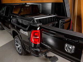 2026 Ram 1500 Crew Cab V Рестайлинг, чёрный, 11748000 рублей, вид 4