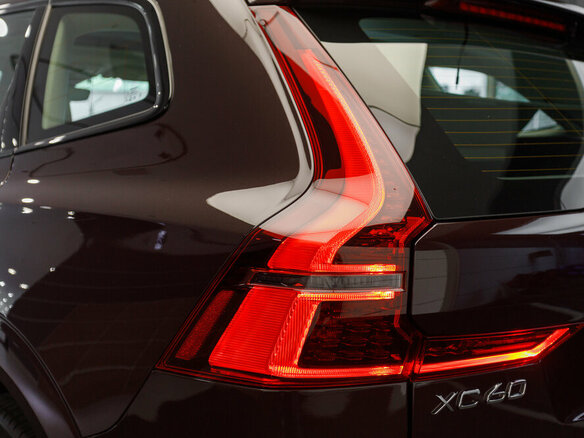 2026 Volvo XC60 II Рестайлинг 2, коричневый, 8300000 рублей - вид 8