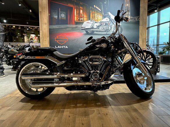 2023 Harley-Davidson Fat Boy, чёрный, 3700000 рублей