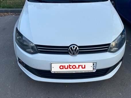 2013 Volkswagen Polo V, белый, 680000 рублей, вид 2