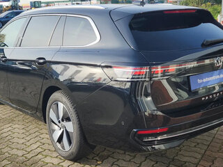 2024 Volkswagen Passat B9, чёрный, 3800000 рублей, вид 3