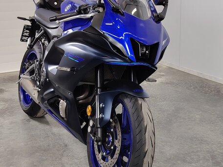 2023 Yamaha YZF-R7, синий, 829000 рублей, вид 2