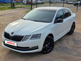 2018 Skoda Octavia III (A7) Рестайлинг, белый, 1700000 рублей, вид 1