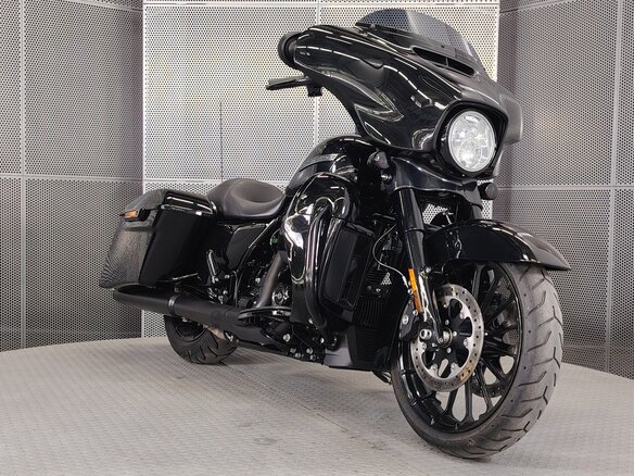 2019 Harley-Davidson Street Glide Special, чёрный, 1949000 рублей - вид 1