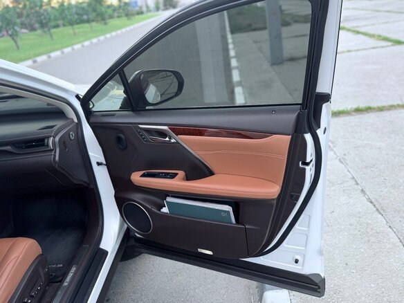 2016 Lexus RX 350 IV, белый, 3650000 рублей - вид 12