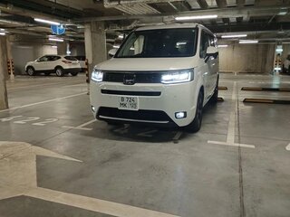 2022 Honda Stepwgn VI, белый, 3650000 рублей, вид 4