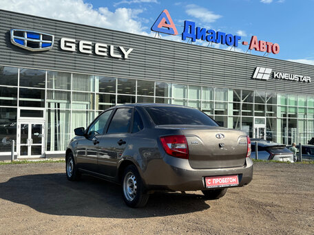2017 Lada (ВАЗ) Granta I, коричневый, 300000 рублей, вид 2