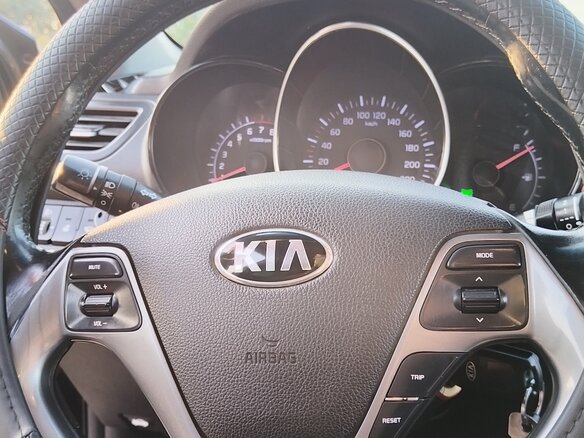 2017 Kia Rio III Рестайлинг, чёрный, 950000 рублей - вид 6