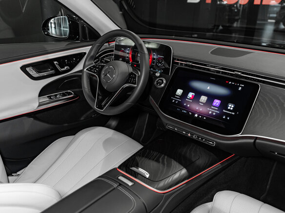 2025 Mercedes-Benz E-Класс 200 VI (W214, S214), чёрный, 7350000 рублей - вид 1