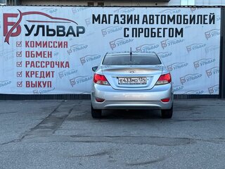 2013 Hyundai Solaris I, серебристый, 649000 рублей, вид 5