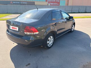 2011 Volkswagen Polo V, серый, 700000 рублей, вид 3