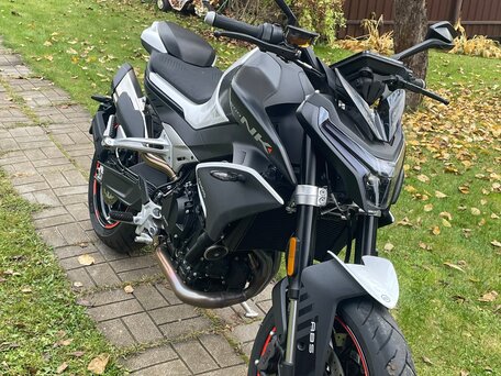 2024 CFMoto 800NK, белый, 680000 рублей, вид 2