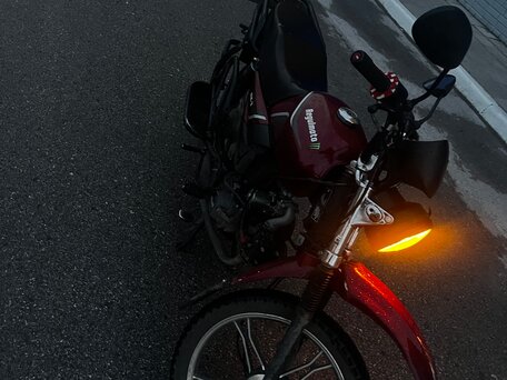 2021 Regulmoto Alpha (RM-3), красный, 50000 рублей, вид 2