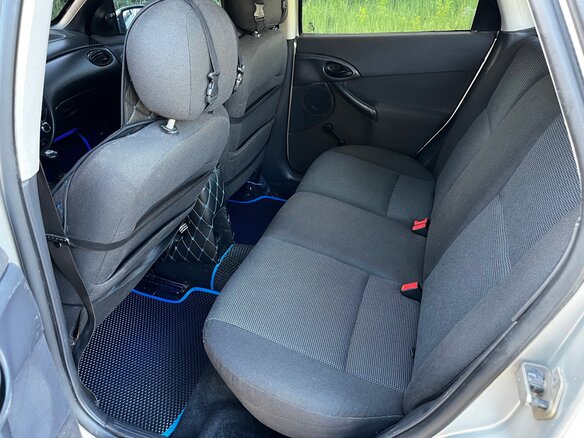 2002 Ford Focus I Рестайлинг, серебристый - вид 14