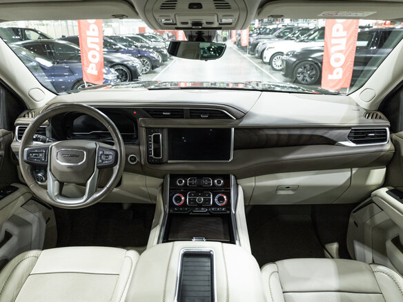 2022 GMC Yukon V, чёрный, 7050103 рублей - вид 17