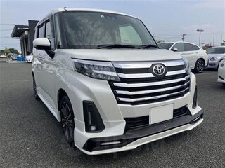 2023 Toyota Roomy I Рестайлинг, белый, 1070000 рублей, вид 1