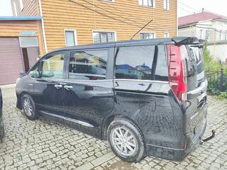 2016 Toyota Esquire I, чёрный, 1870000 рублей, вид 5