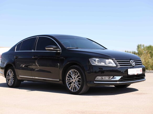 2014 Volkswagen Passat B7, чёрный, 1125823 рублей - вид 2