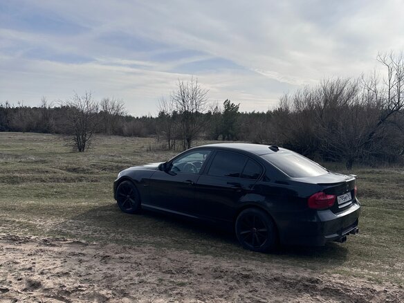 2011 BMW 3 серии 325i V (E90/E91/E92/E93) Рестайлинг, чёрный, 1800000 рублей - вид 7