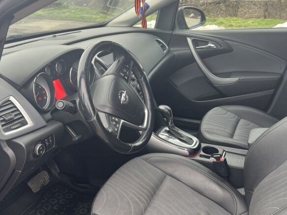 2013 Opel Astra J Рестайлинг, серый, 820000 рублей - вид 5
